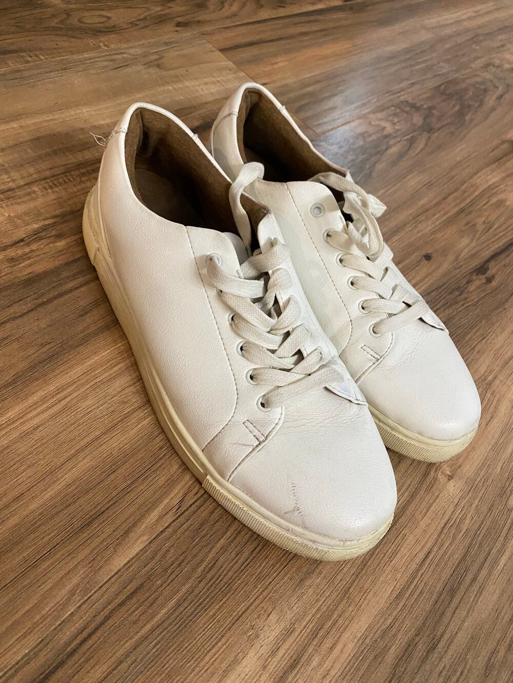 Cushionaire Princeton white Mens Shoes SZ 10.5